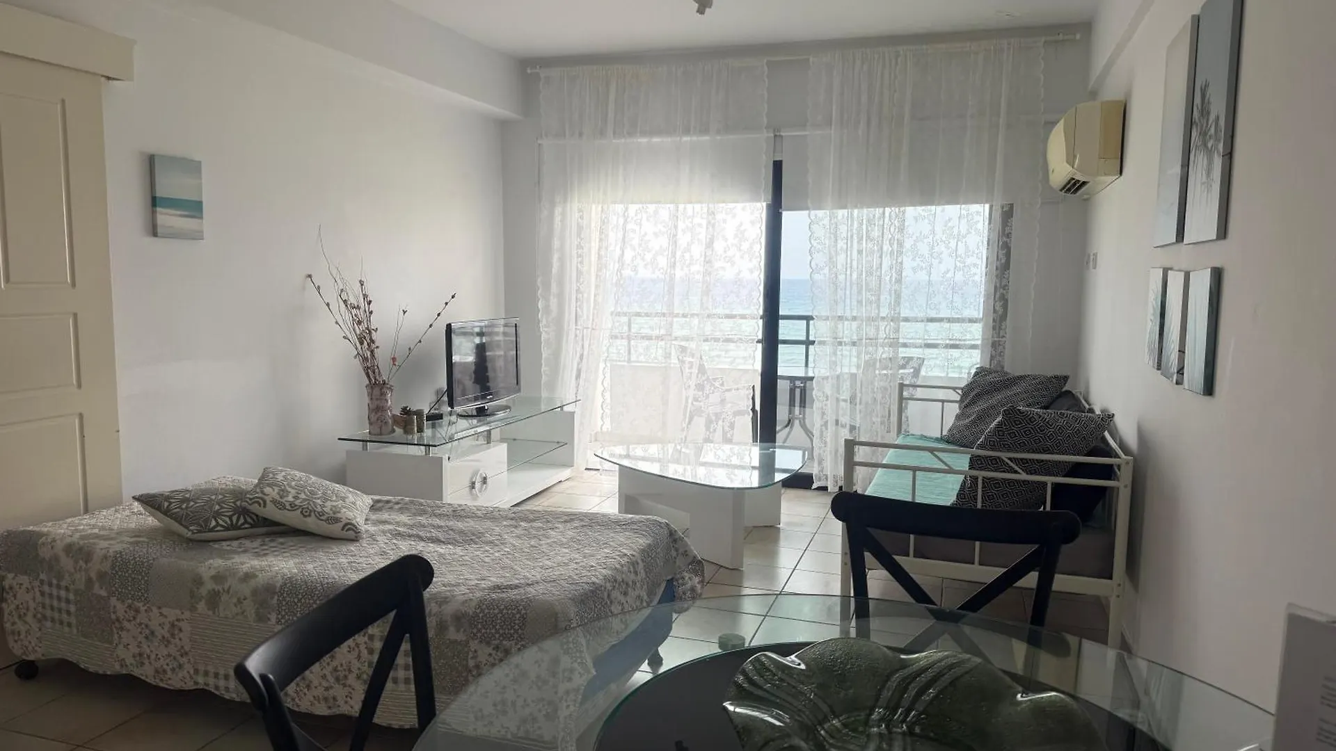 Krasas Beach Apartments Larnaca 0*,  Cyprus