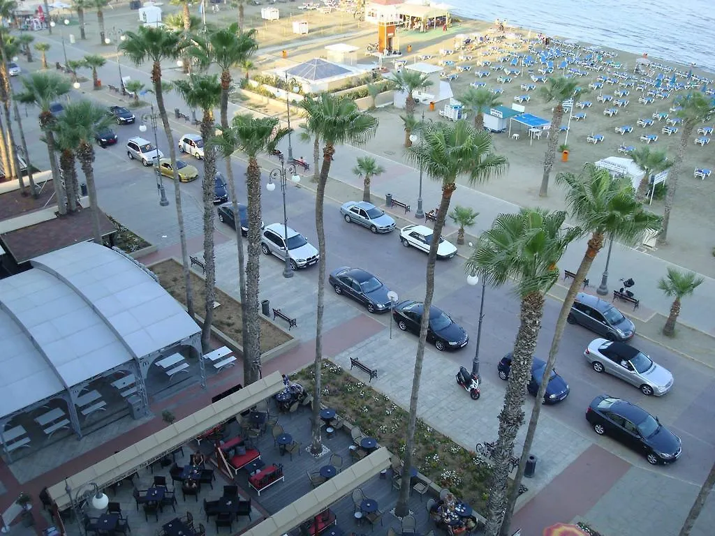 Krasas Beach Apartments Larnaca