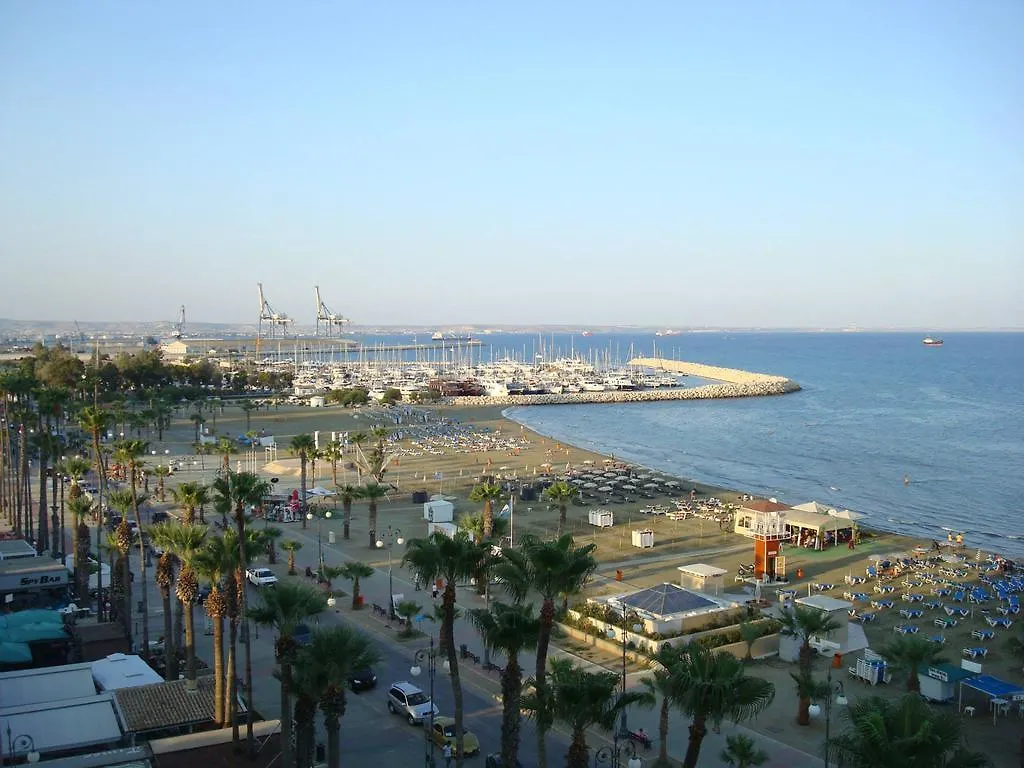 Krasas Beach Apartments Larnaca 0*,